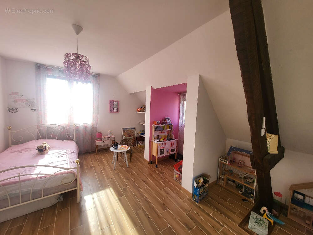 Maison à CHATILLON-SUR-CHALARONNE