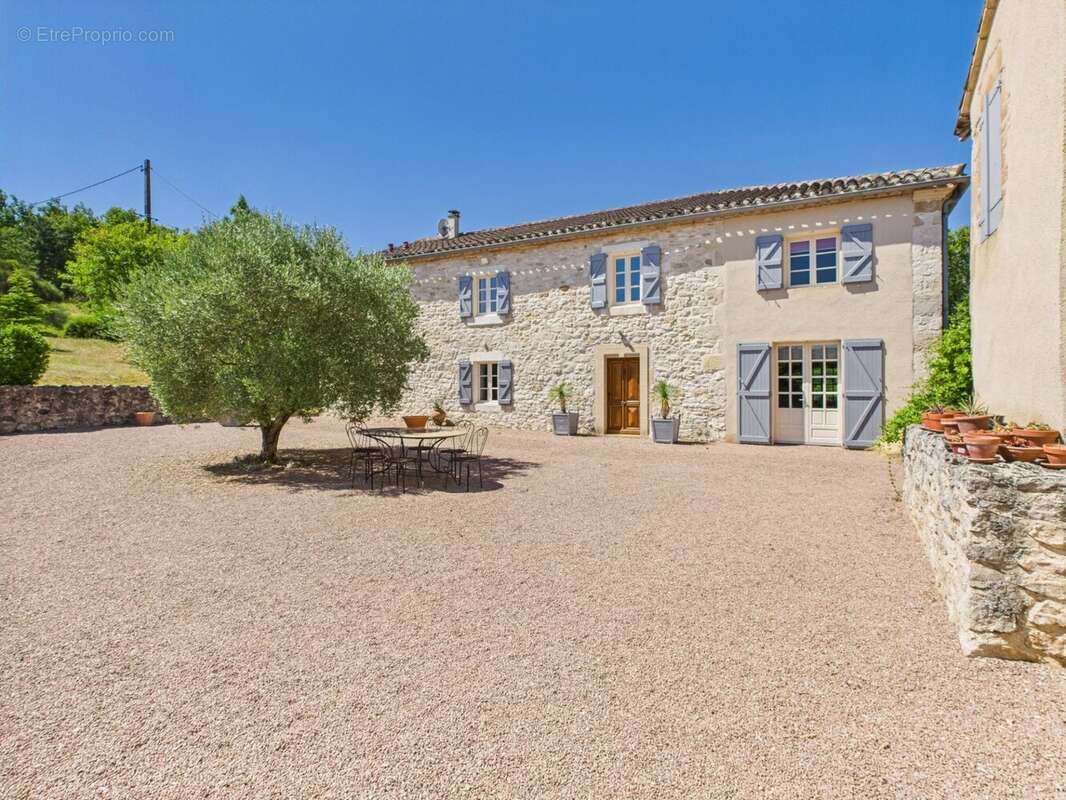 Maison à CASTELNAU-DE-MONTMIRAL