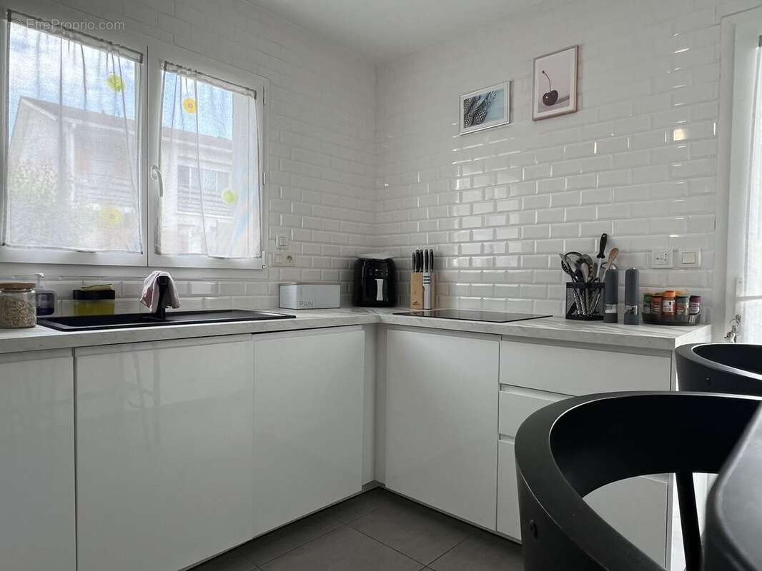 Maison à SAINT-DENIS-DE-PILE