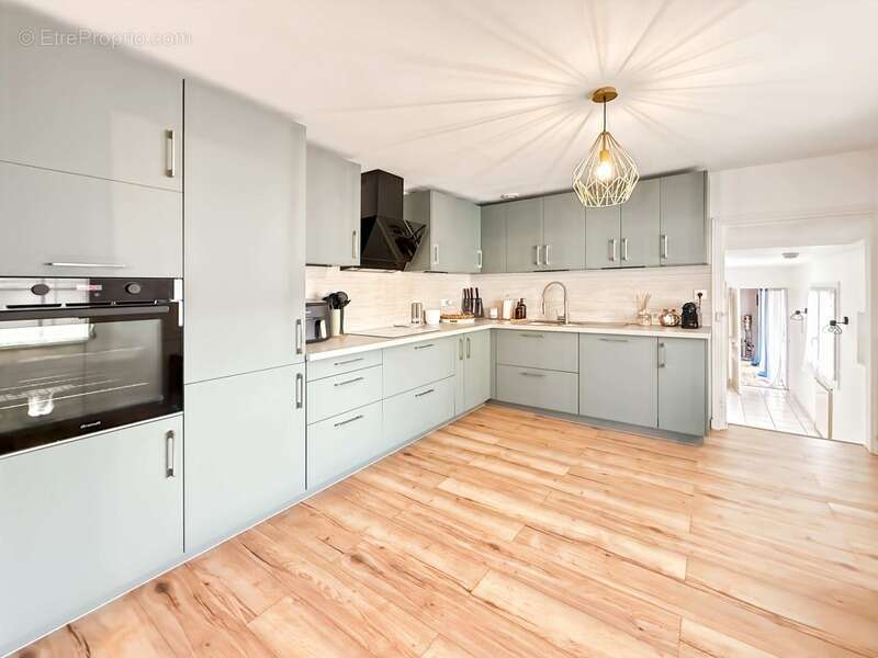 Maison à CHATELLERAULT