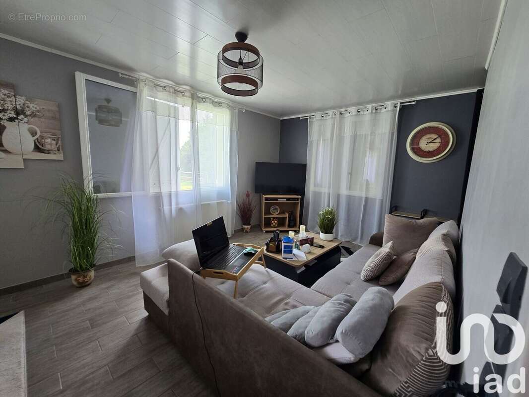 Photo 3 - Maison à OSSEY-LES-TROIS-MAISONS