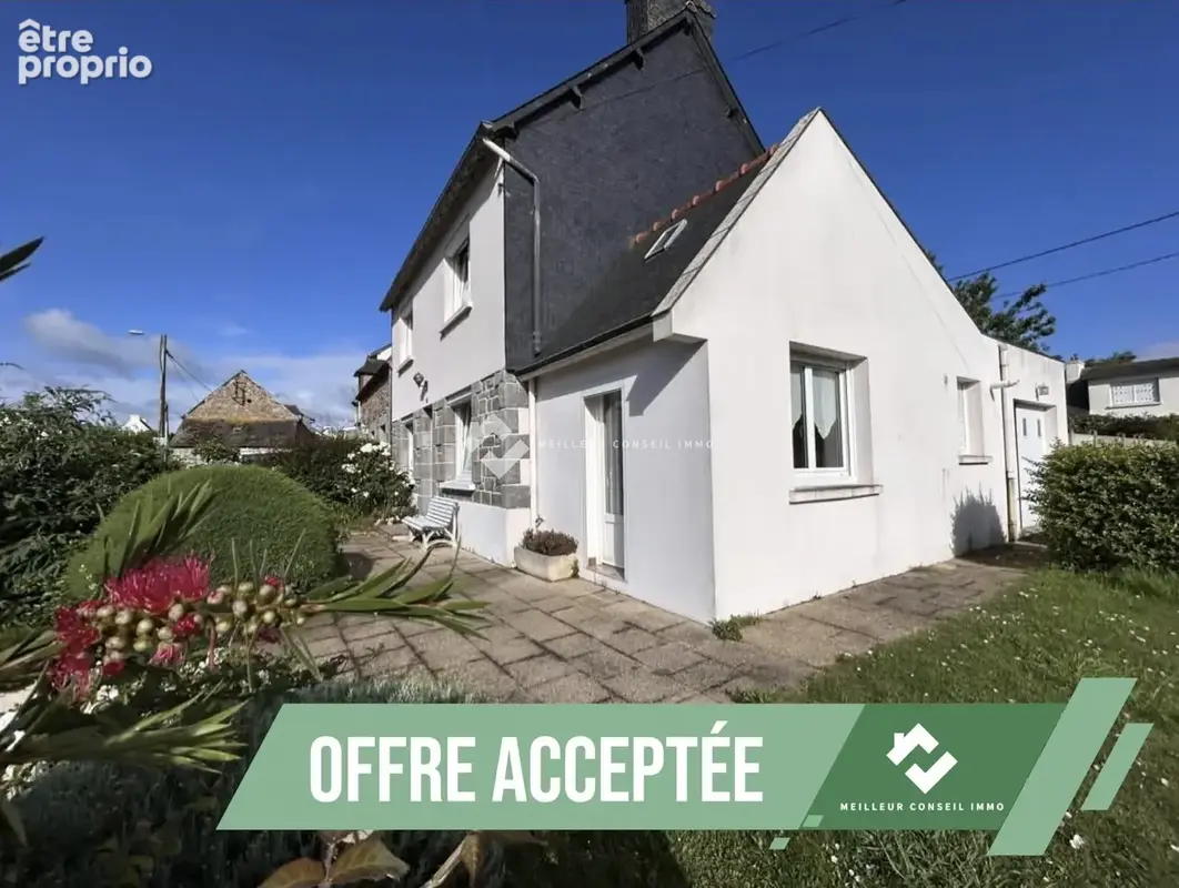 Maison à YFFINIAC