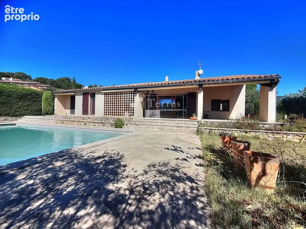 A vendre à Aups, villa provençale avec piscine et garage à Aups - photo 3