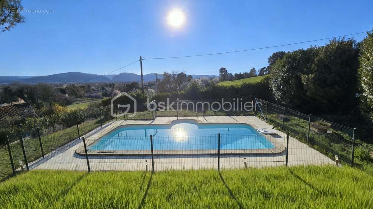 À vendre – Maison de plain-pied 3 chambres avec piscine – Villelaure - photo 3