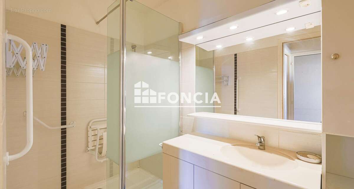 Appartement à ECHIROLLES