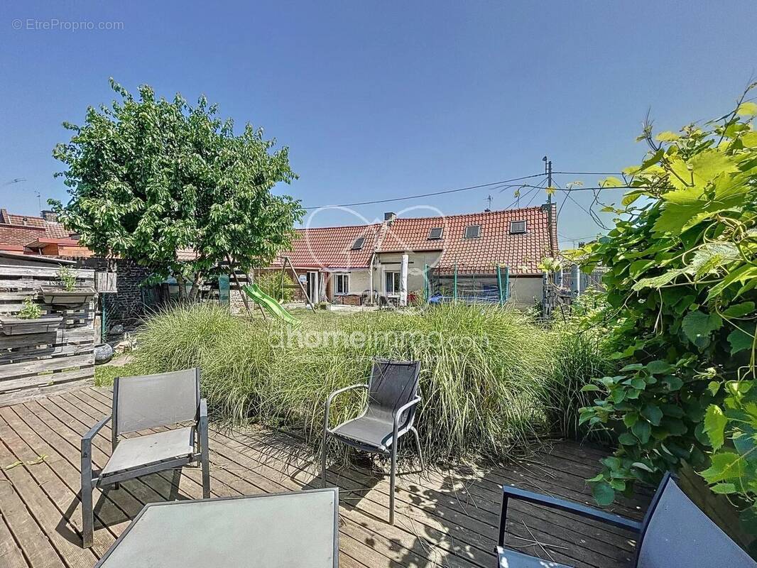 Maison à RAIMBEAUCOURT