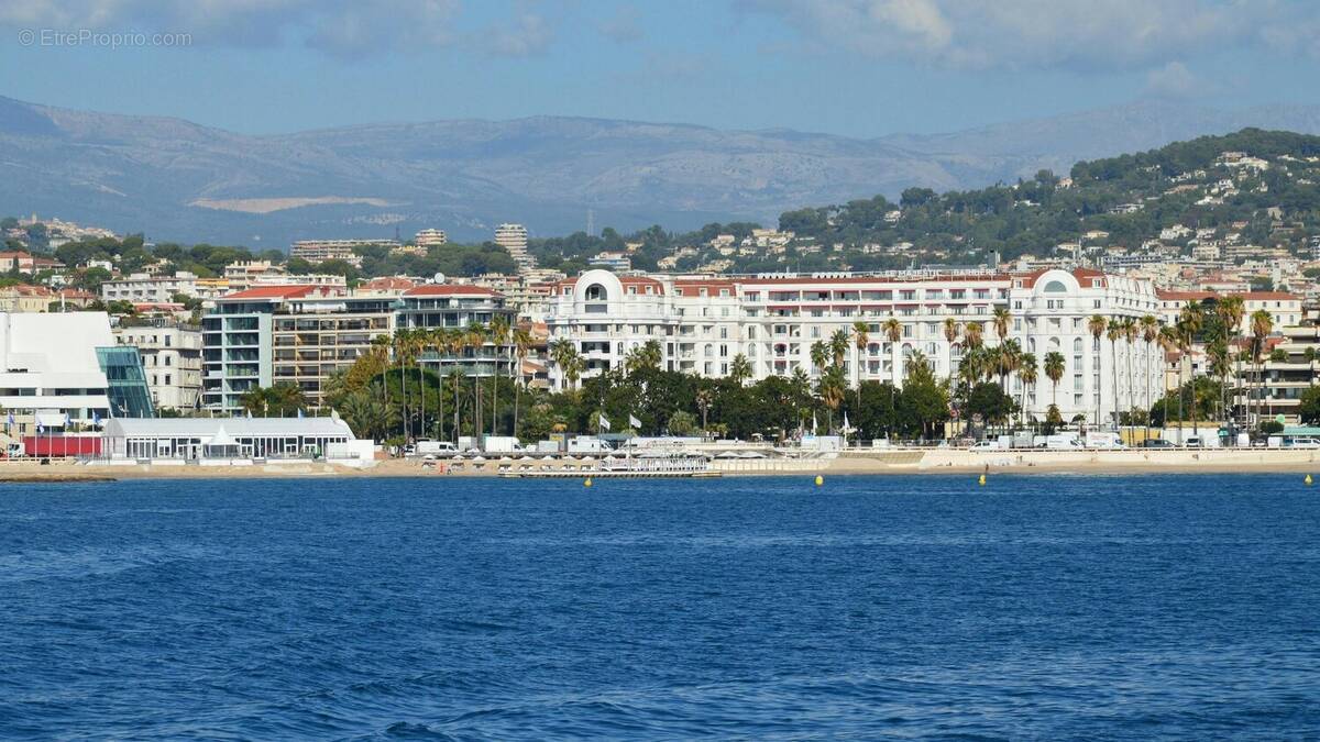 Appartement à CANNES