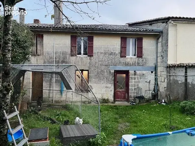 Maison à MONTLIEU-LA-GARDE