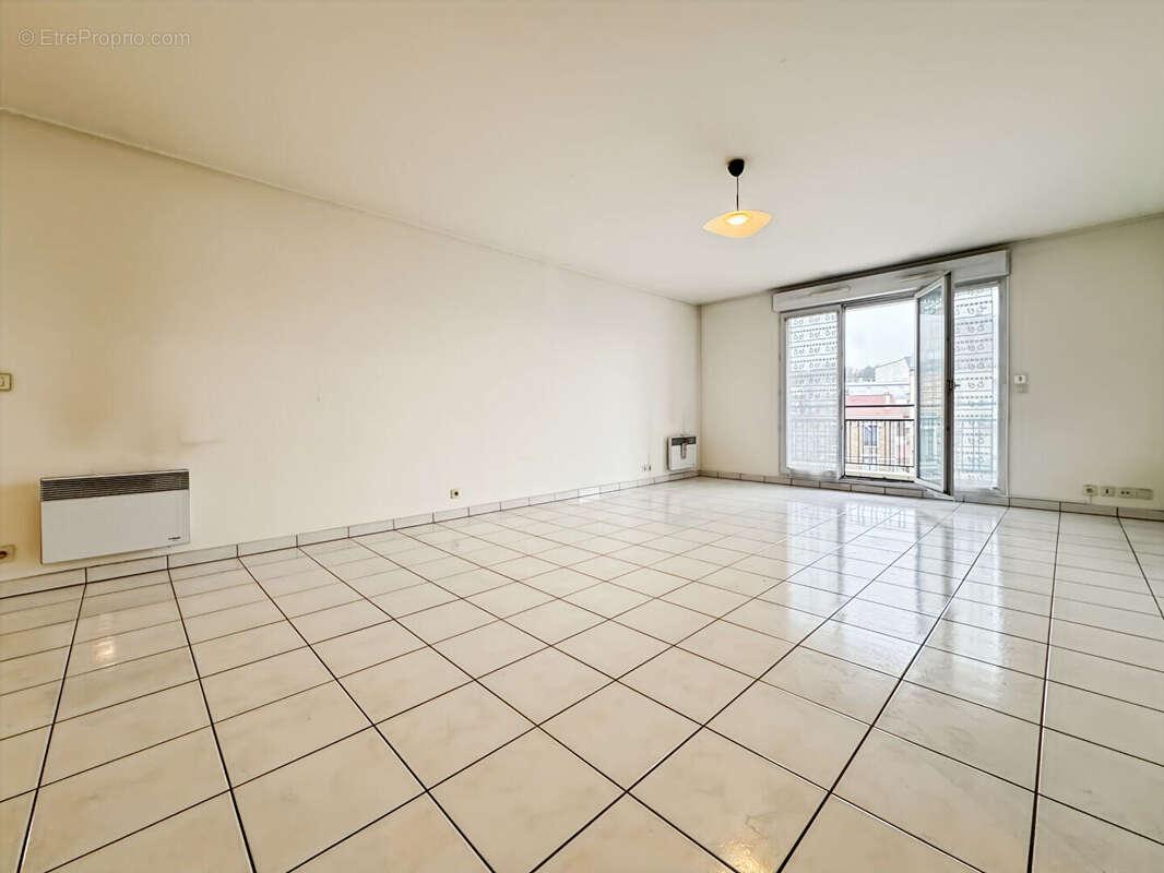 Appartement à ROSNY-SOUS-BOIS
