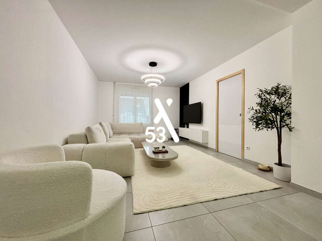 Maison à EPERLECQUES