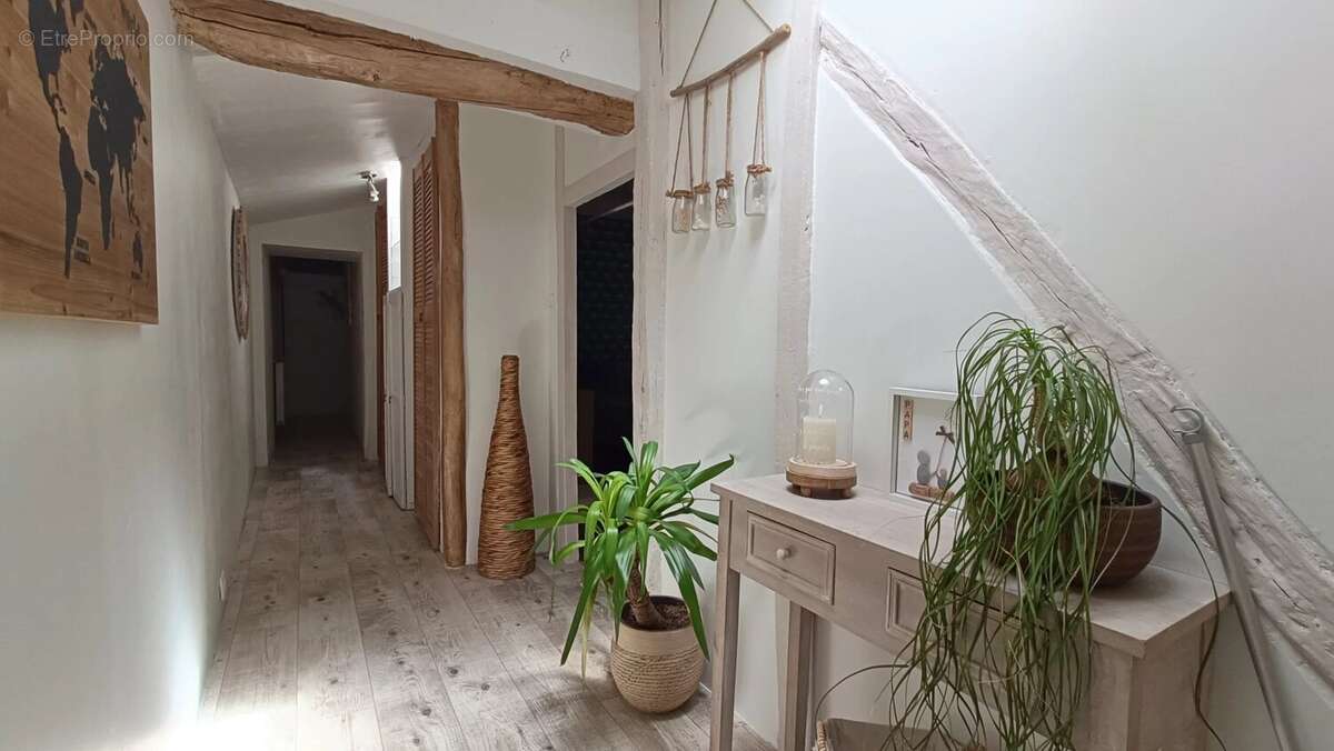 Maison à VOUZAILLES