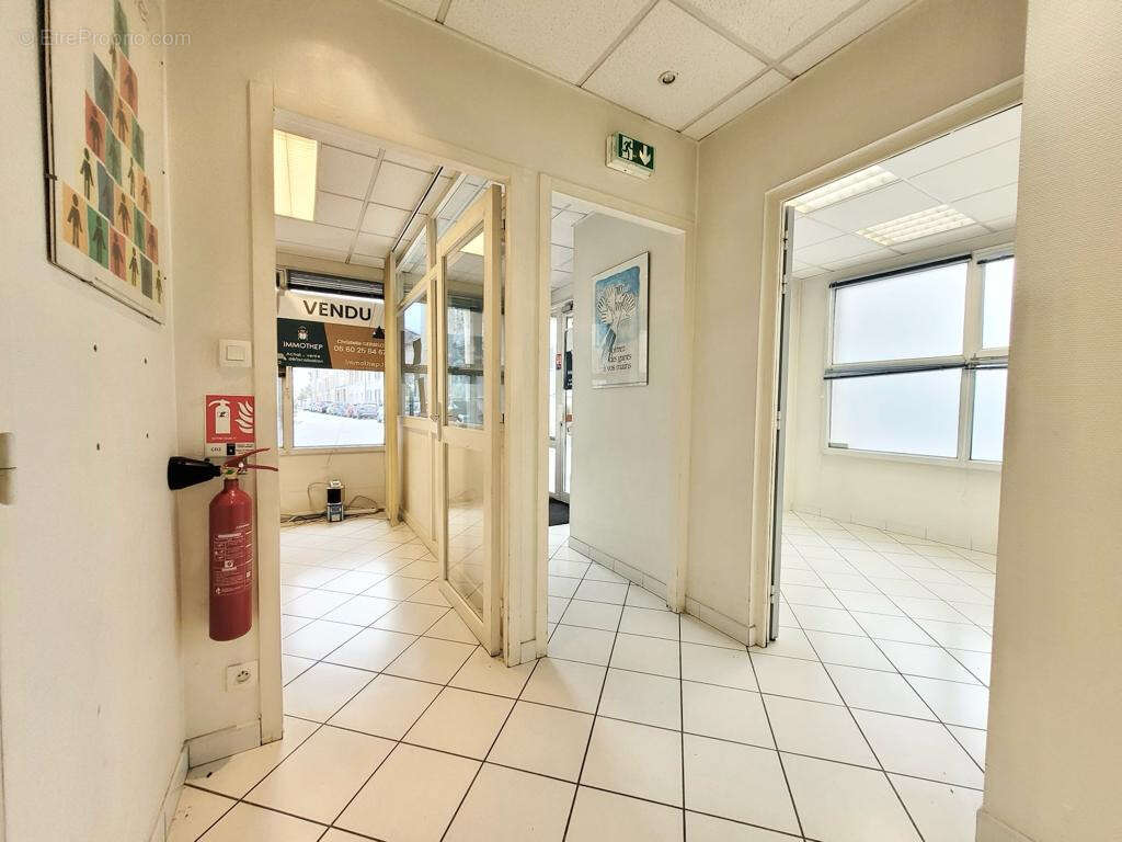 Commerce à VIZILLE