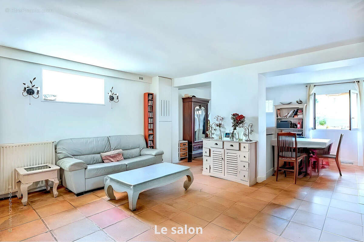 Maison à SURESNES