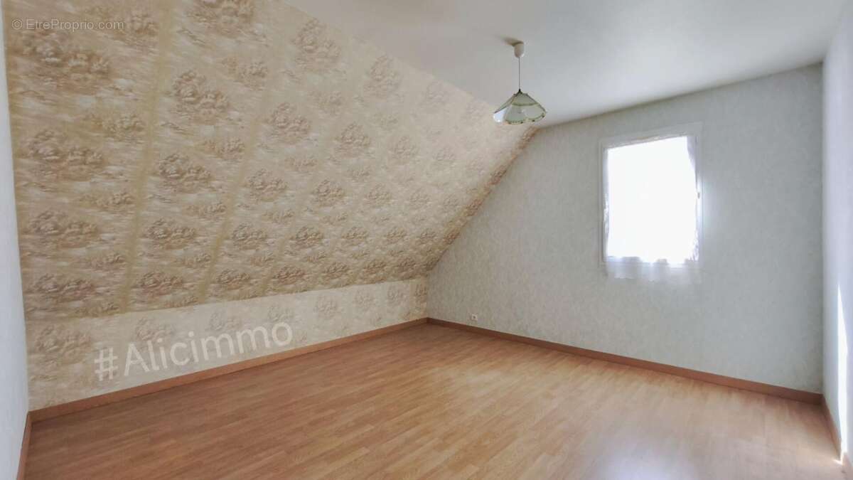 Maison à SEZANNE