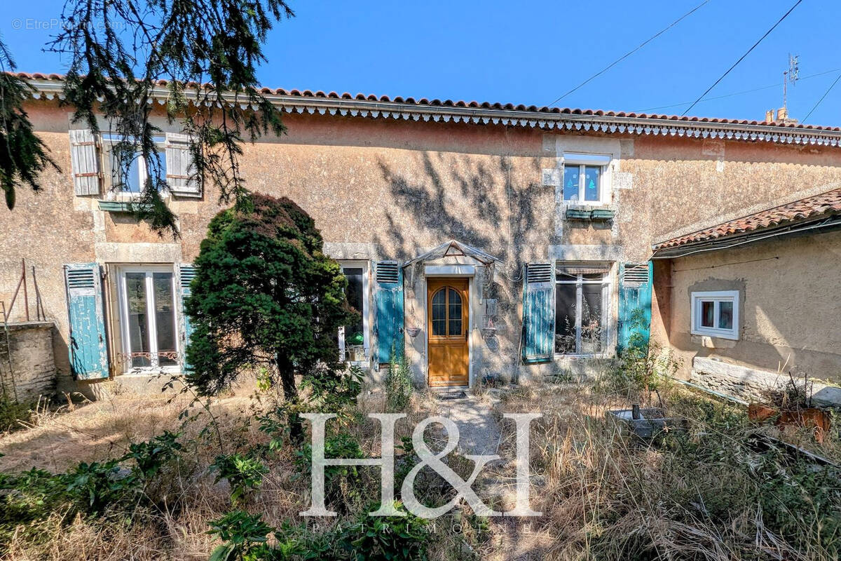 Maison à MIGNE-AUXANCES