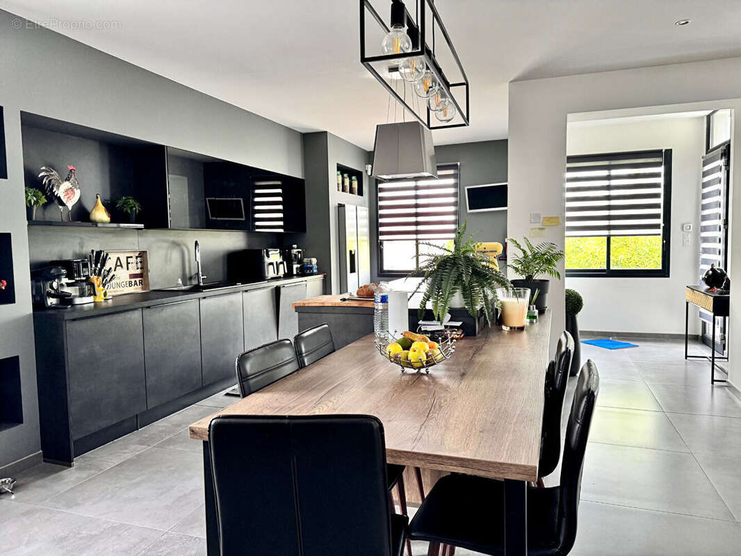 Maison à LES ANGLES