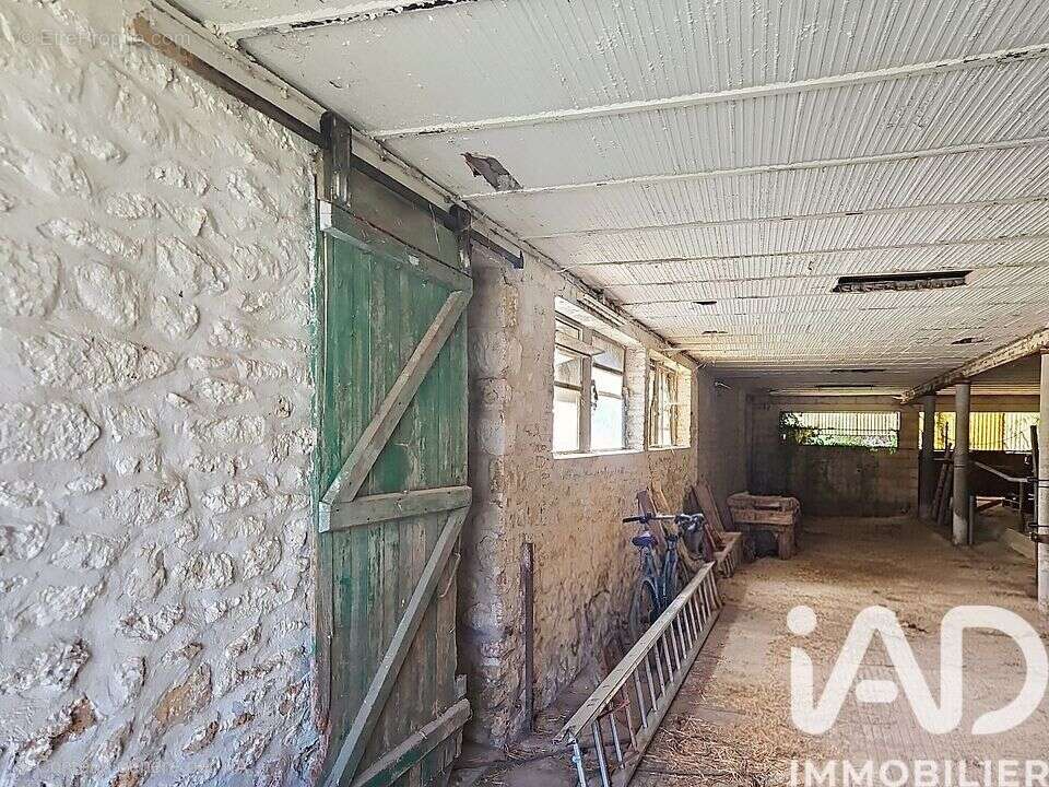 Maison 225 m² à Rouvroy-Sur-Audry  - photo 5