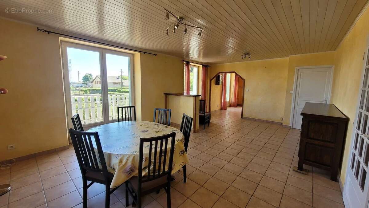 Appartement T3 avec balcon, garage et jardin privatif à Saint Agrève - photo 5