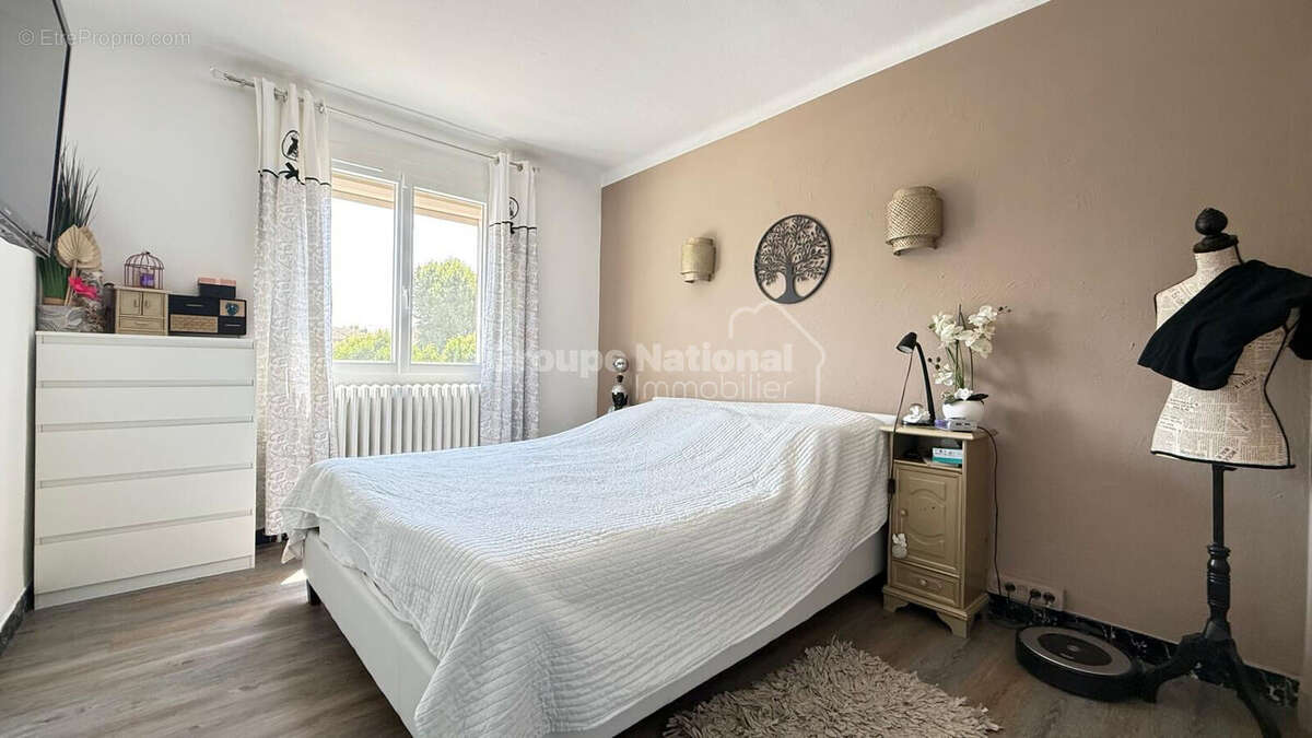 Maison - Spacieuse - Proximité commerces - photo 9
