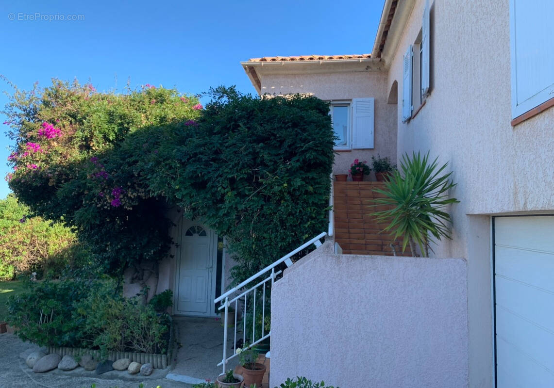 Maison à L'ILE-ROUSSE