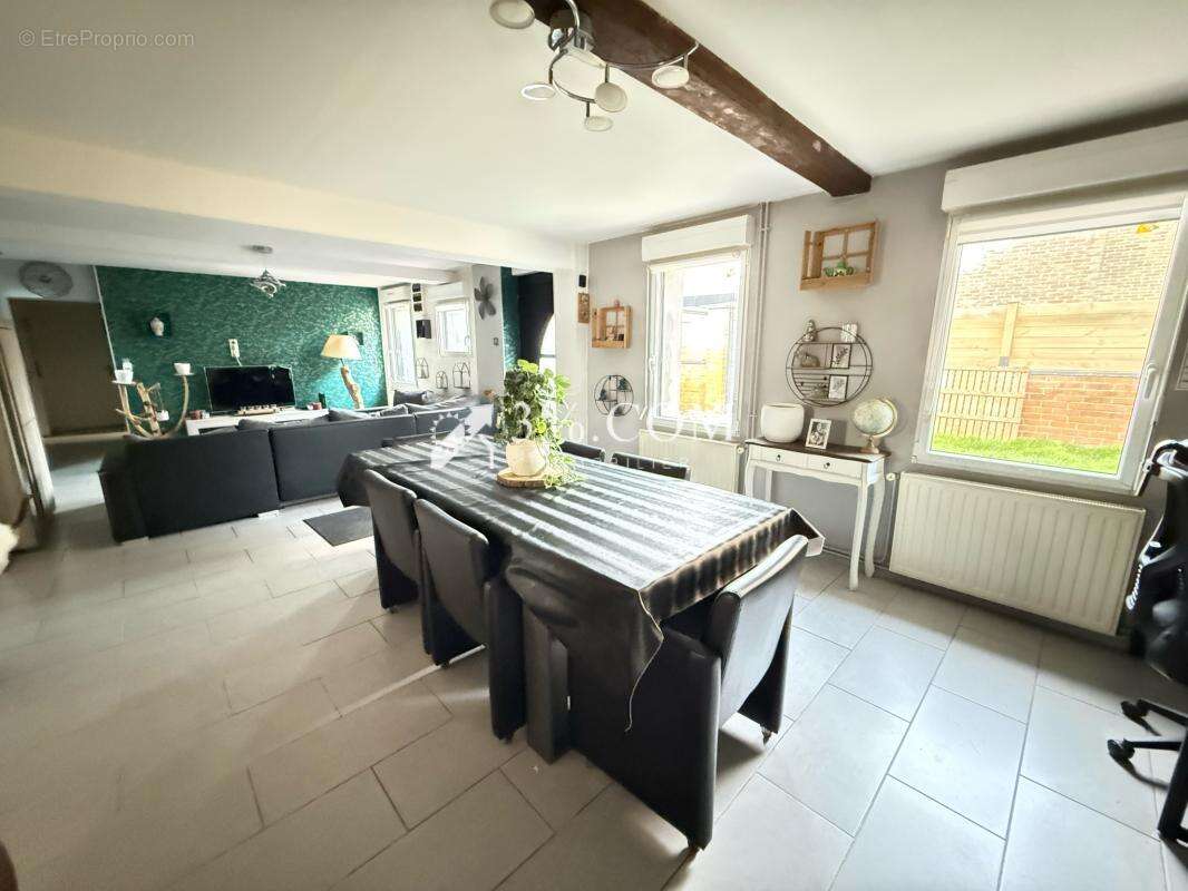 Maison à RAIMBEAUCOURT