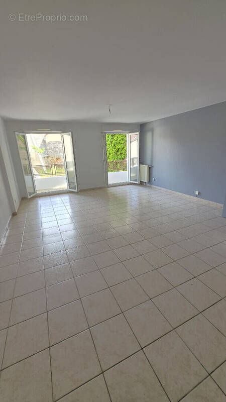 Appartement à SAINT-SYMPHORIEN-SUR-COISE