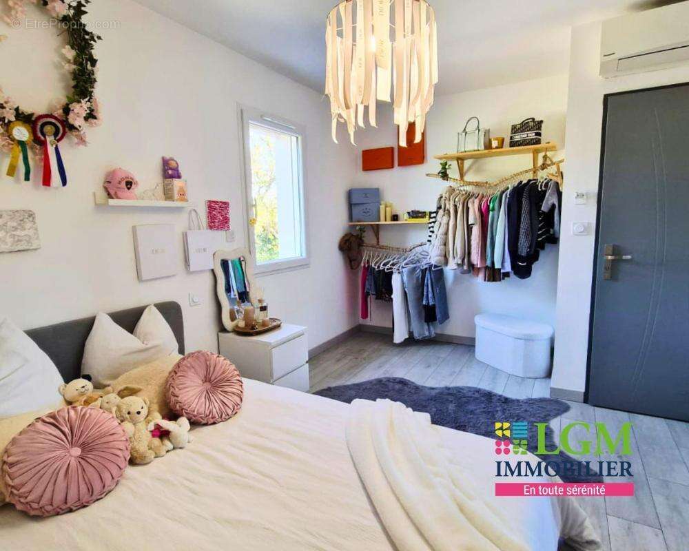 Maison à PLAN-DE-LA-TOUR