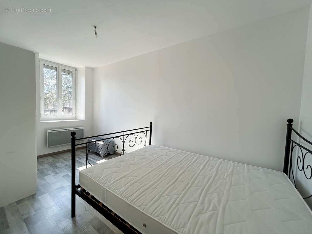 Appartement à COMMENTRY