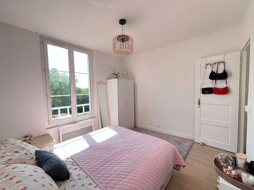 Appartement Saint-Cloud / 2 pièces 27.45 m2 / proche passerelle - photo 4