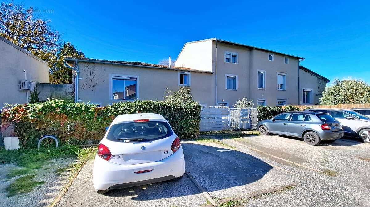 Appartement à IRIGNY