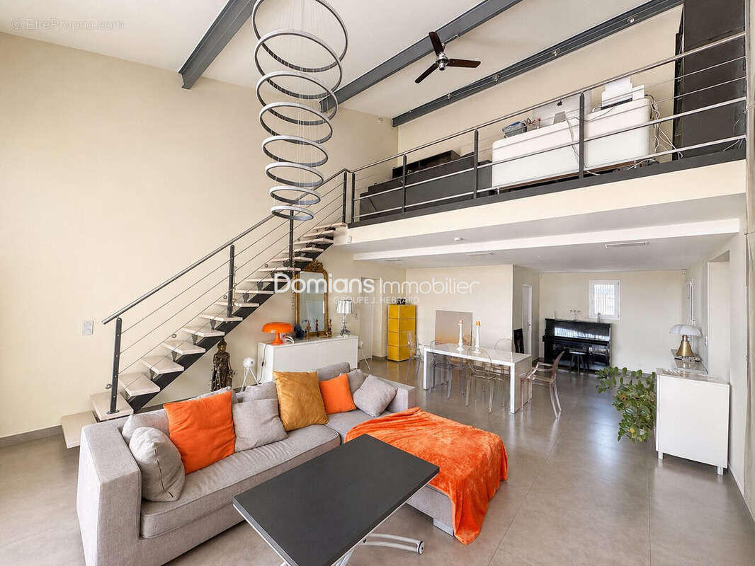 Maison 212 m² à Saint-Jean-Lasseille  - photo 3