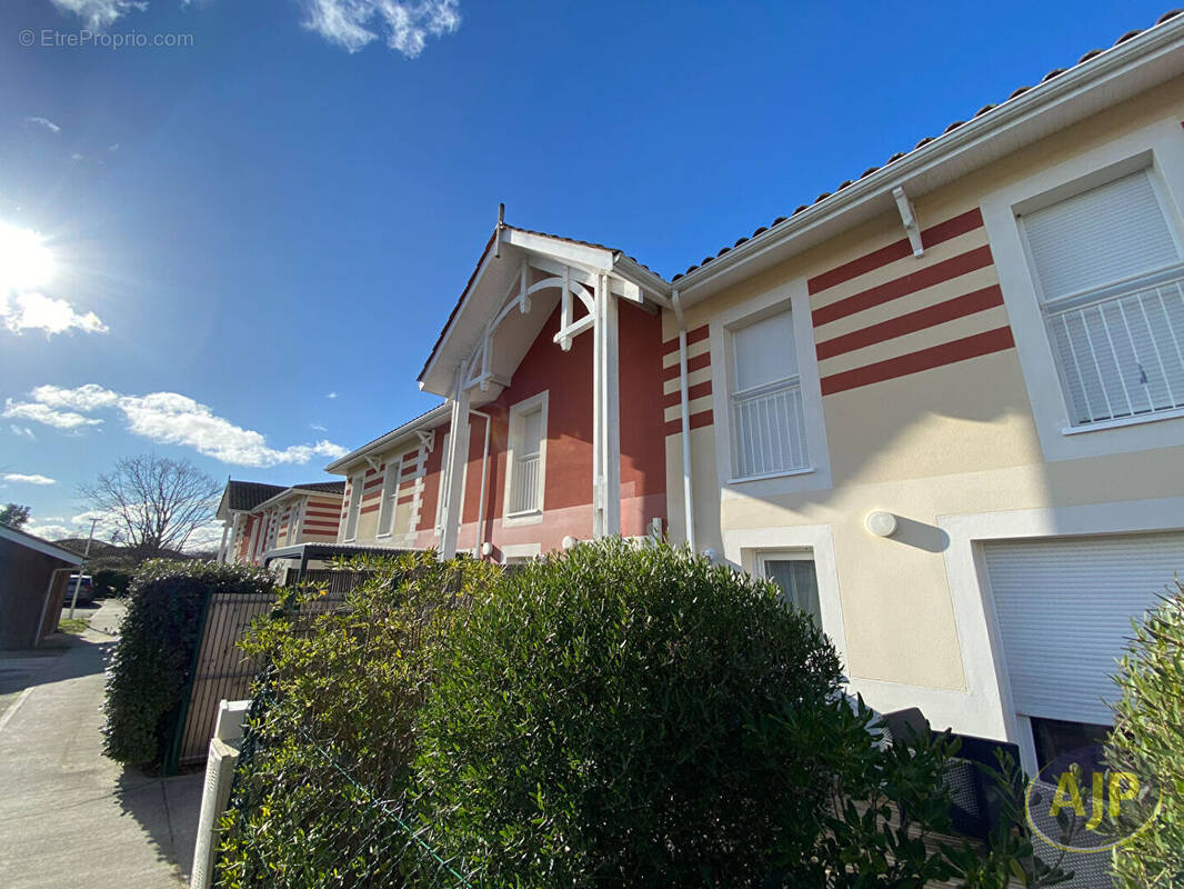 Appartement à LANTON