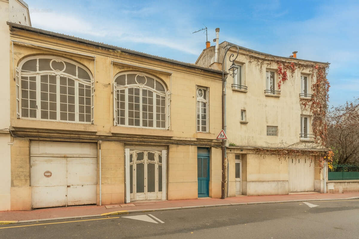 Maison à CHARENTON-LE-PONT