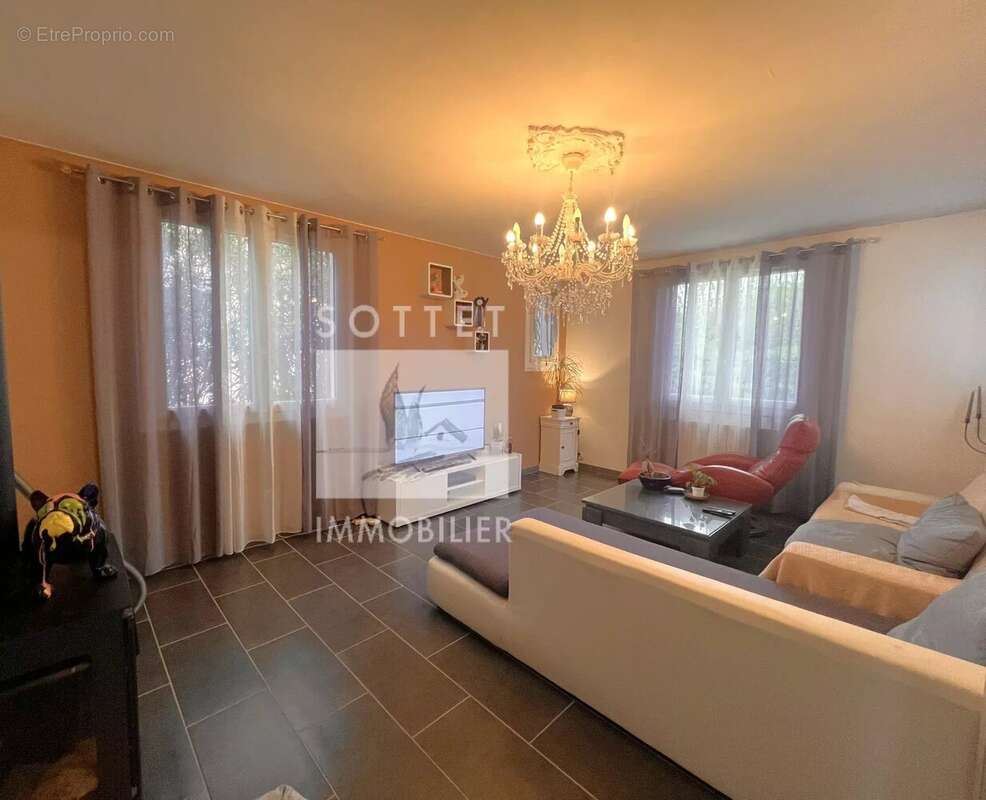 En exclusivite villa de plain-pied t5 garage et dependance sur 1495m² de terrain - photo 5