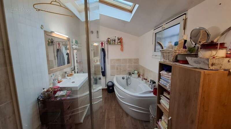 Maison à SAINT-QUENTIN