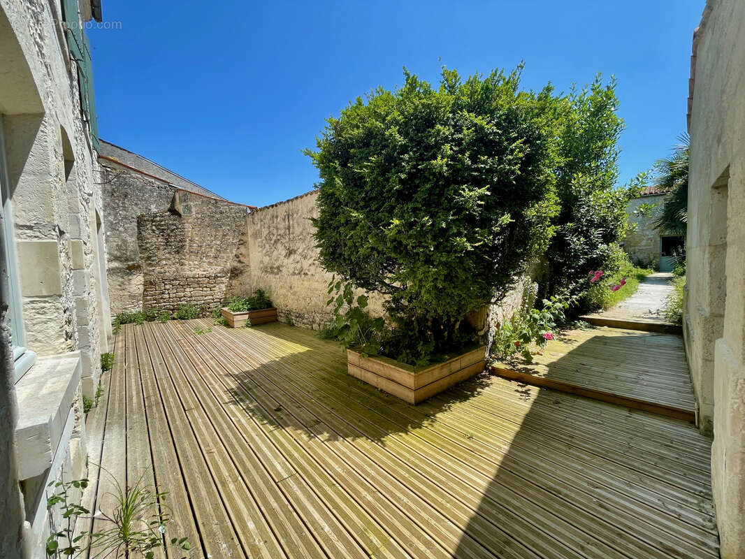 Maison à PORT-D'ENVAUX