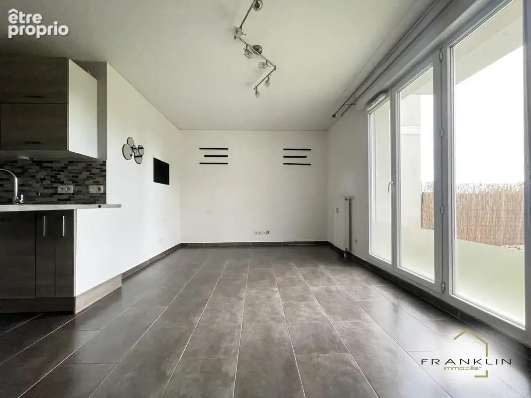 Mitry-le-neuf - appartement f2, avec 60m2 de jardin, construction 2016 - photo 3