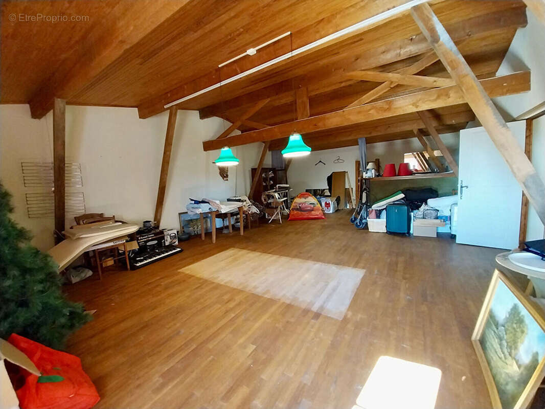 Maison à FOUGUEYROLLES