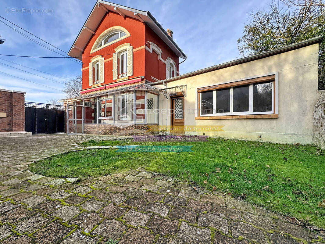 n°1 - Maison à LIANCOURT