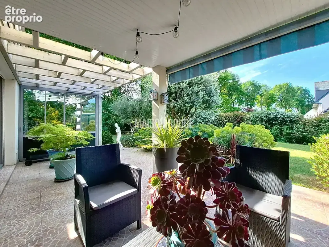 Maison  avec piscine couverte  et  verriere - vannes luscanen - photo 25
