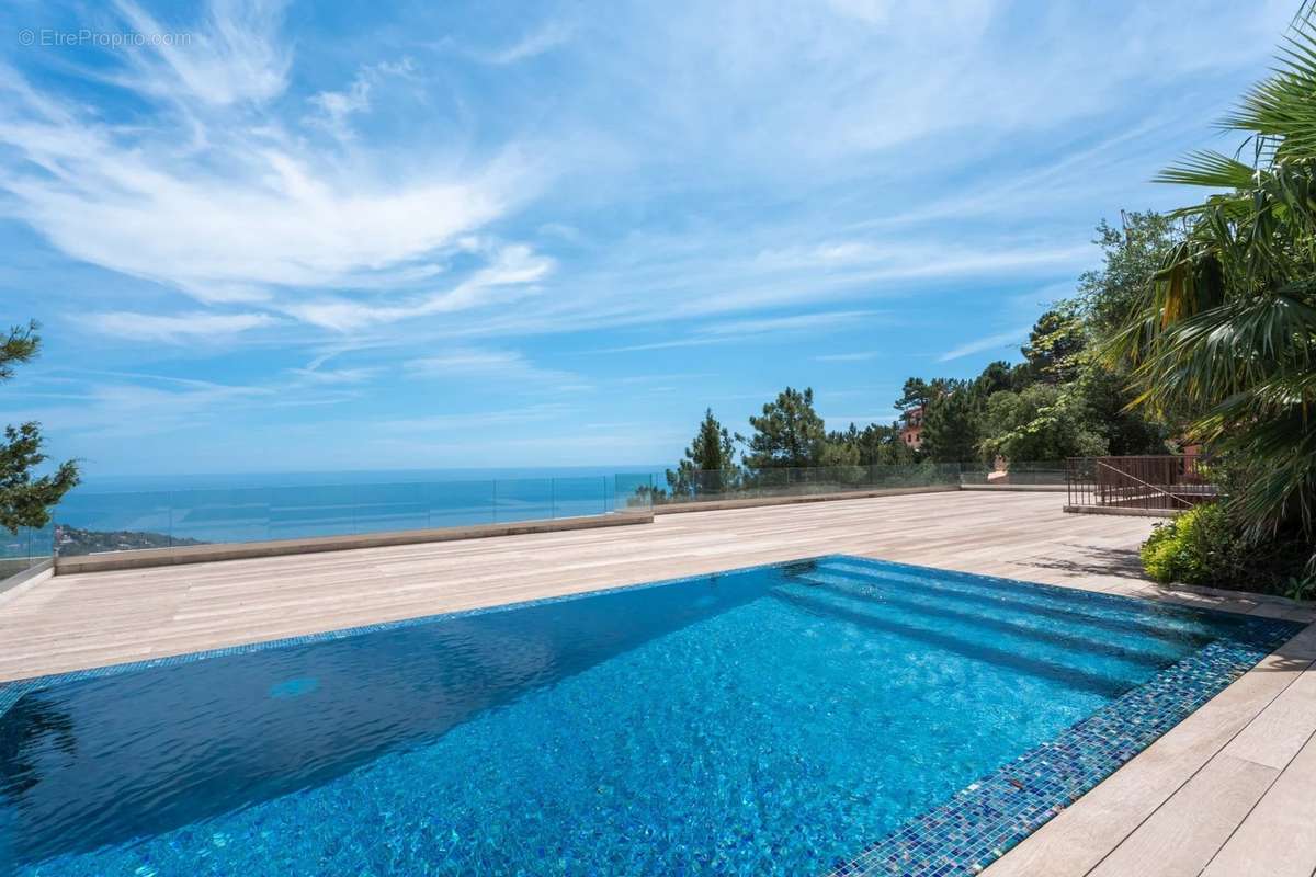 Maison à THEOULE-SUR-MER