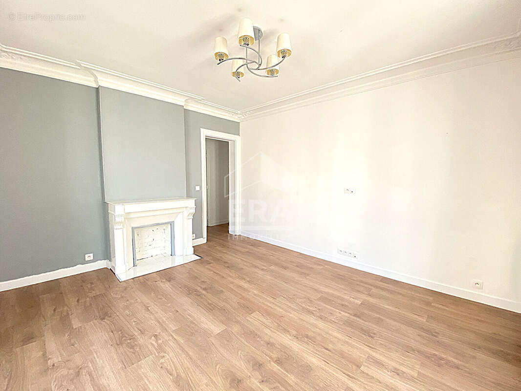 Appartement à LEVALLOIS-PERRET