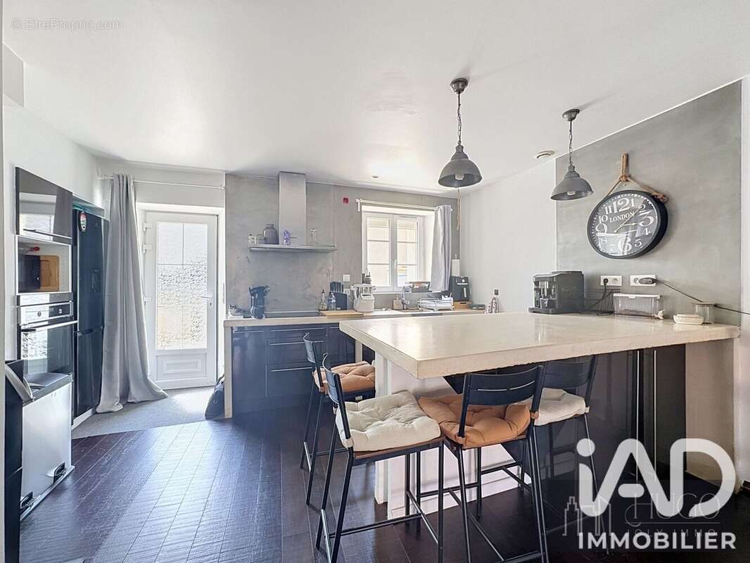 Maison 63 m² à Chatres  - photo 9