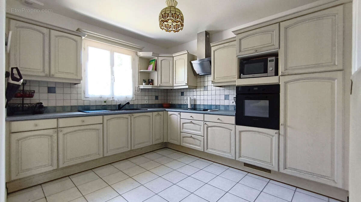 Maison  4 pièces 95 m2 - ANGEAC-CHAMPAGNE (16) - photo 3