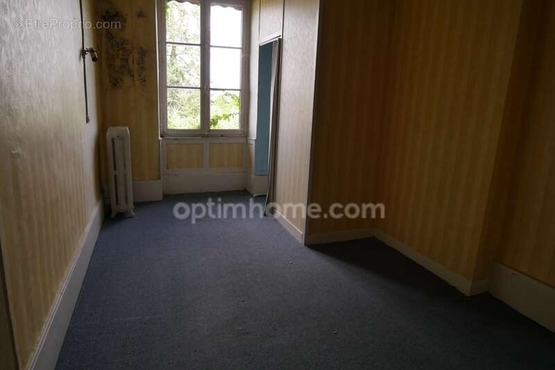 Maison à CHENERAILLES