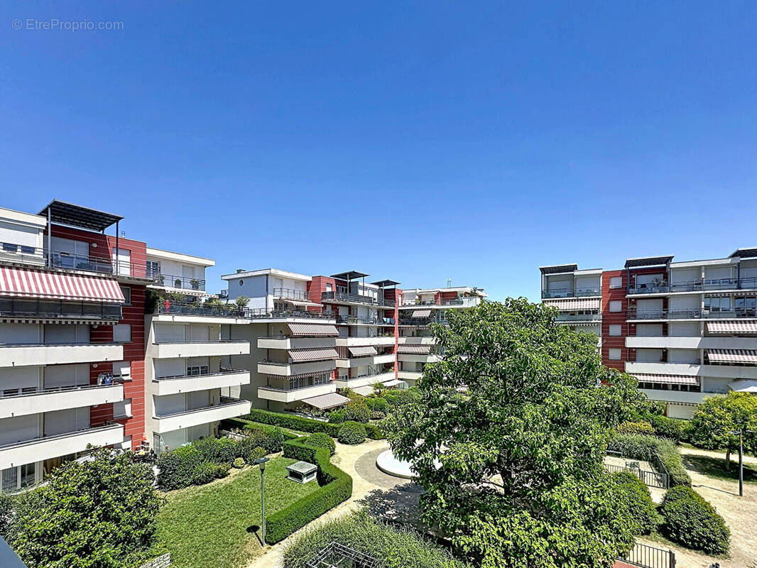 Appartement à BOURGOIN-JALLIEU