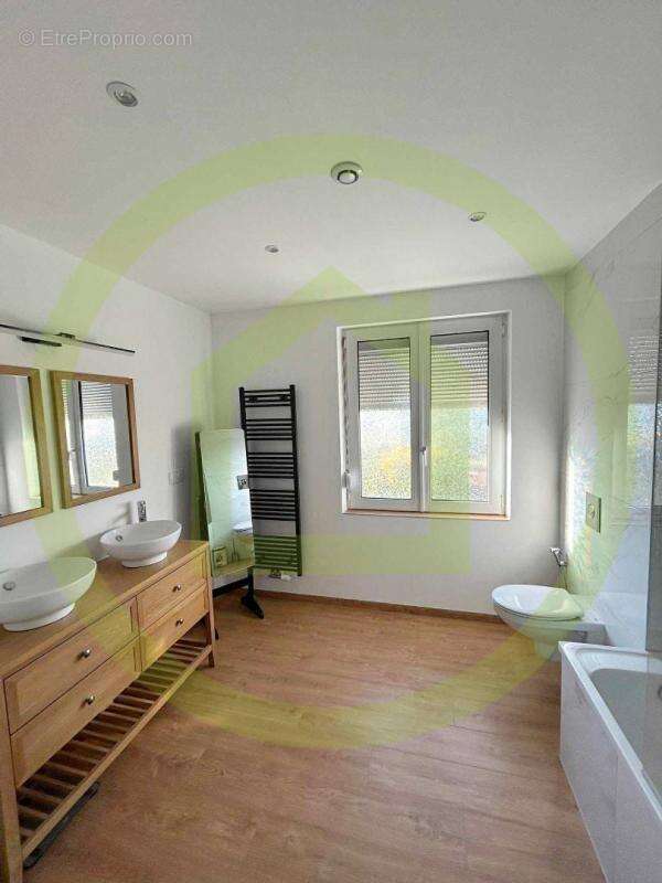 Maison à HAUCOURT-MOULAINE