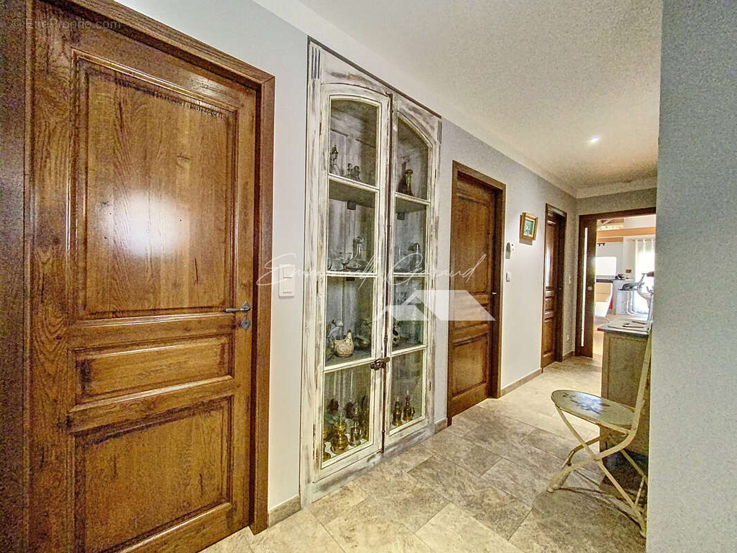 Maison à SAINT-JEAN-DU-BRUEL