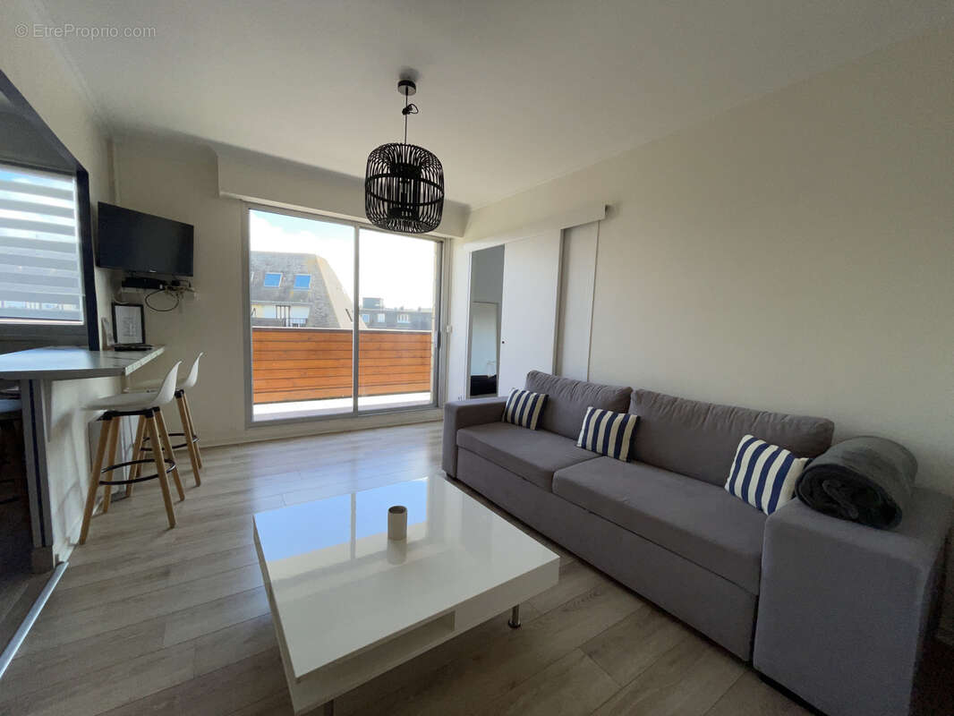 50m plage ! superbe 2 pieces entierement renove + cave + parking - photo 12