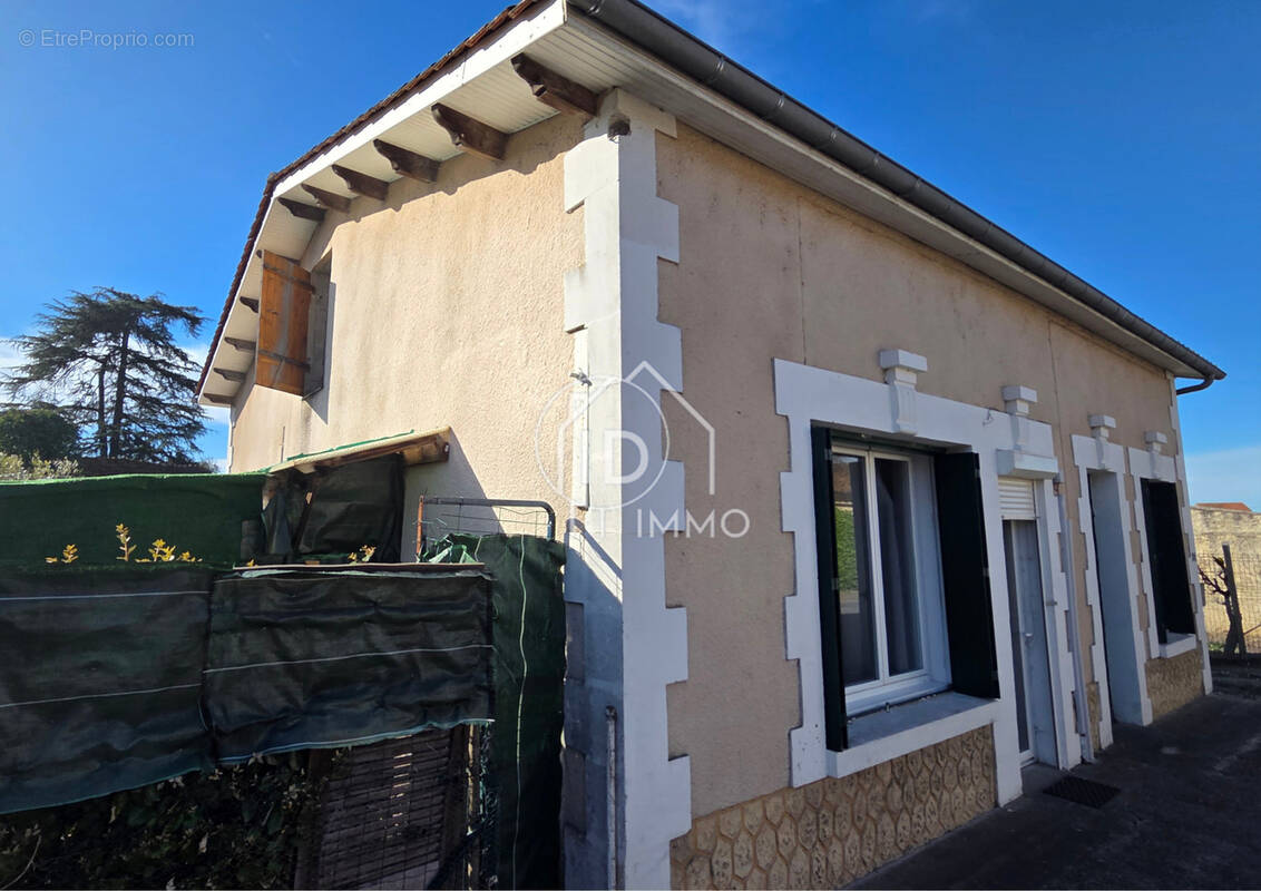 Maison à MONTPON-MENESTEROL